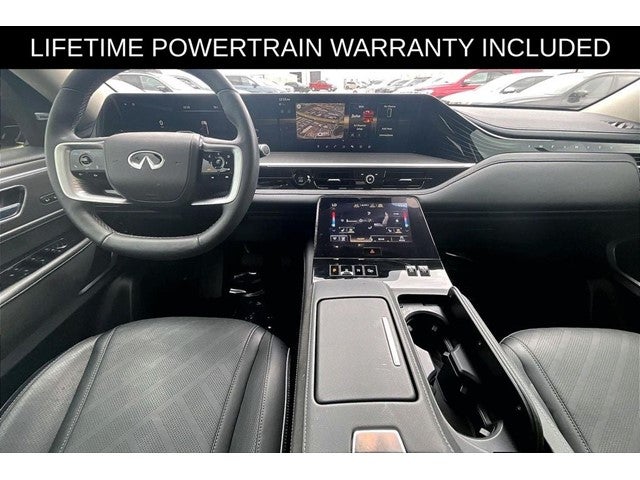 2025 INFINITI QX80 LUXE