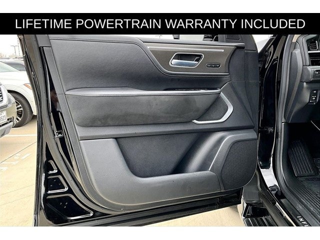 2025 INFINITI QX80 LUXE