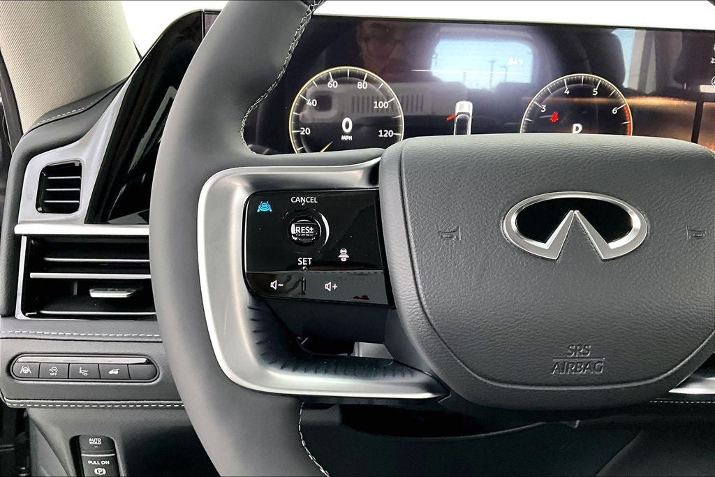 2026 INFINITI QX80 LUXE