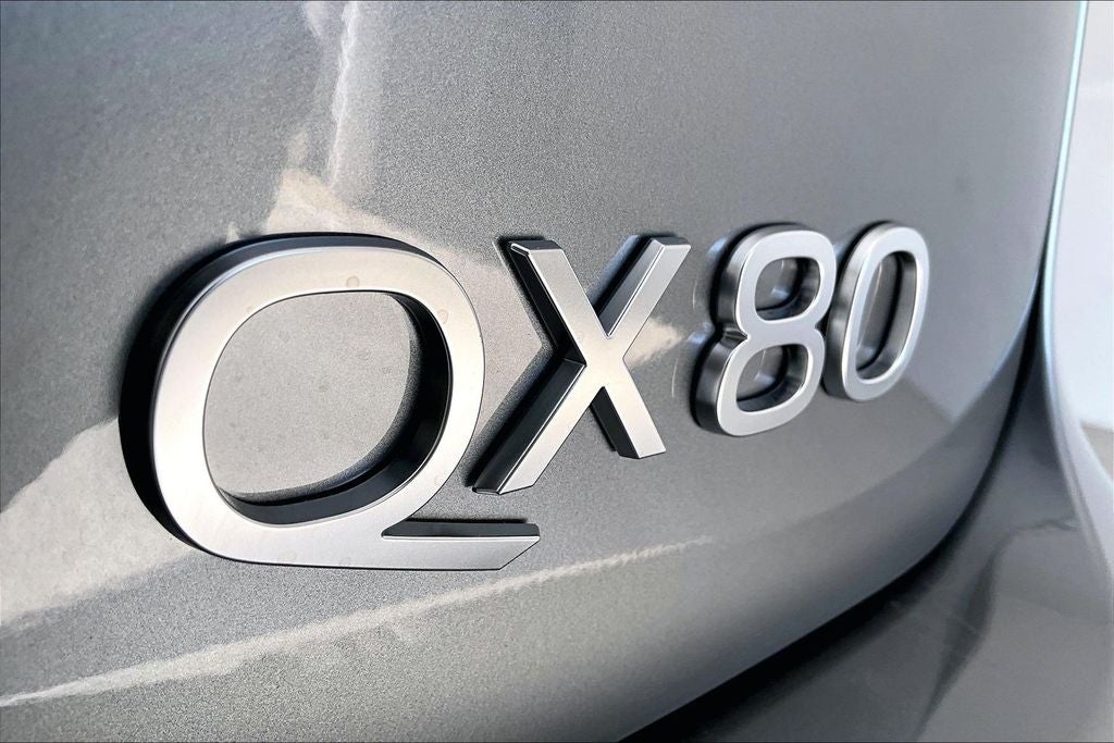2026 INFINITI QX80 LUXE