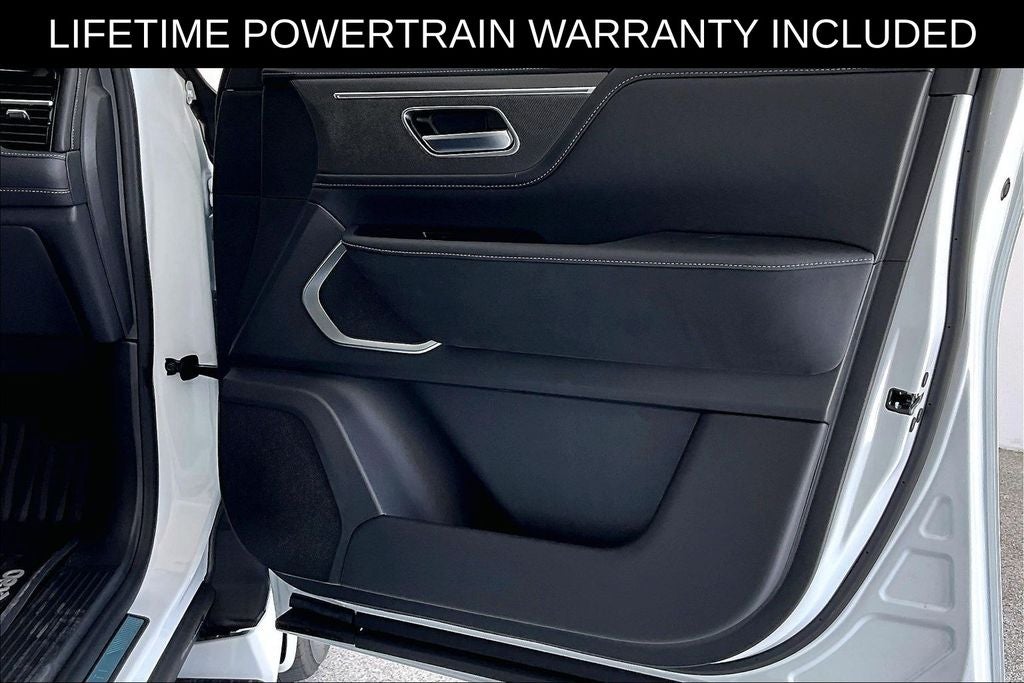 2027 INFINITI QX80 LUXE