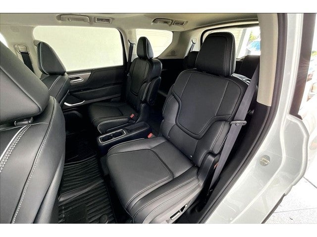 2027 INFINITI QX80 LUXE
