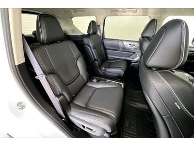 2027 INFINITI QX80 LUXE