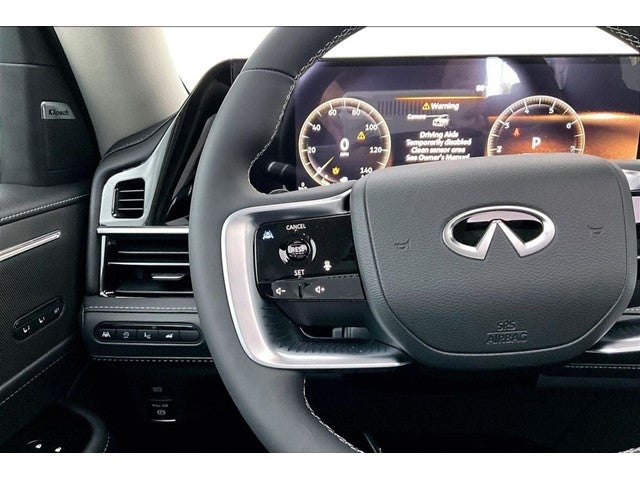 2027 INFINITI QX80 LUXE