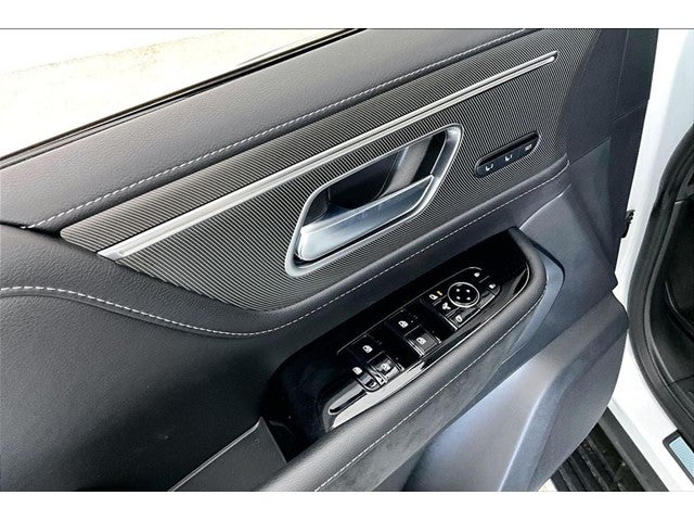 2027 INFINITI QX80 LUXE
