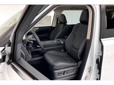 2027 INFINITI QX80 LUXE