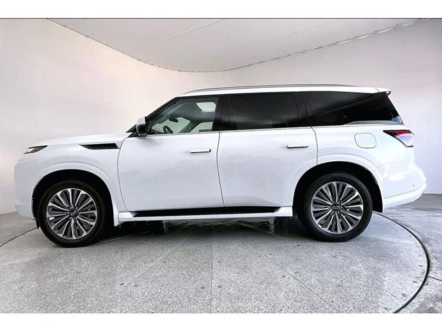 2027 INFINITI QX80 LUXE