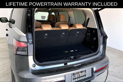 2027 INFINITI QX80 LUXE