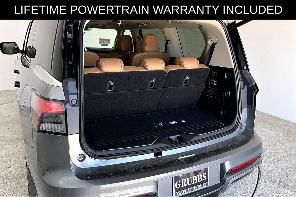 2027 INFINITI QX80 LUXE