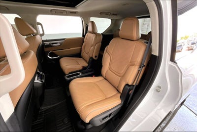 2027 INFINITI QX80 LUXE