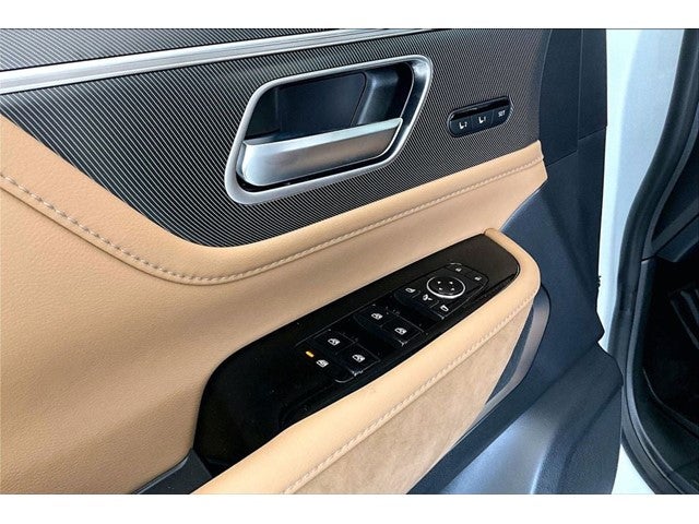 2027 INFINITI QX80 LUXE