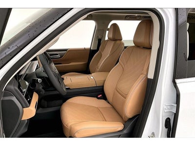 2027 INFINITI QX80 LUXE