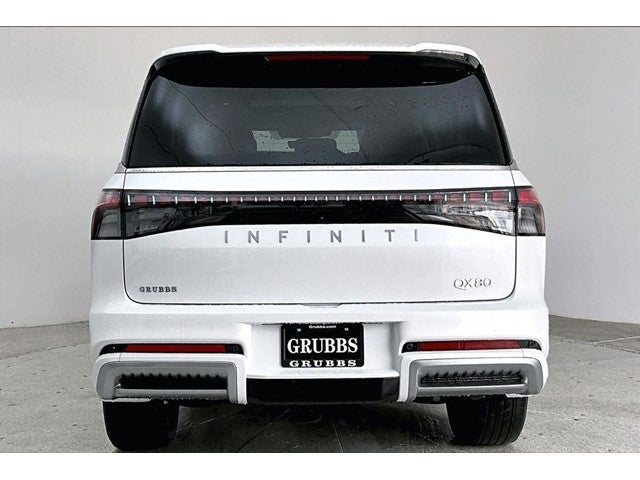2027 INFINITI QX80 LUXE