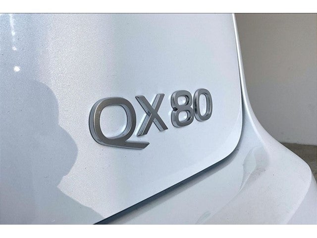 2027 INFINITI QX80 LUXE