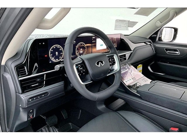 2027 INFINITI QX80 LUXE