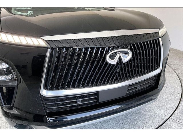 2027 INFINITI QX80 LUXE