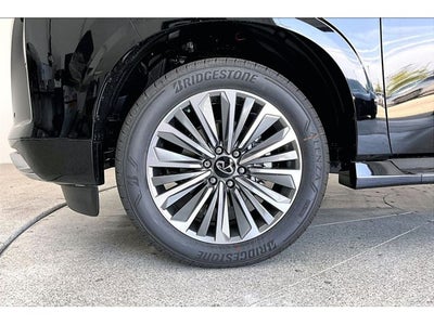 2027 INFINITI QX80 LUXE