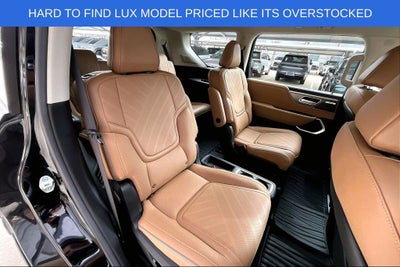 2026 INFINITI QX80 LUXE