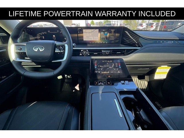 2025 INFINITI QX80 LUXE