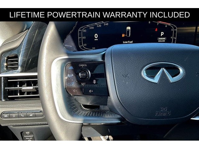 2025 INFINITI QX80 LUXE