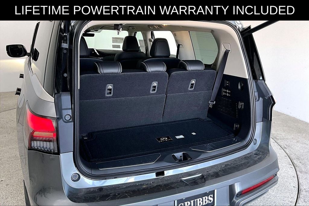 2027 INFINITI QX80 LUXE
