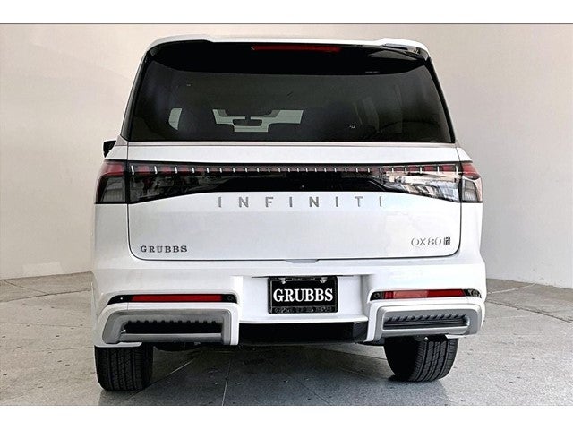 2027 INFINITI QX80 LUXE