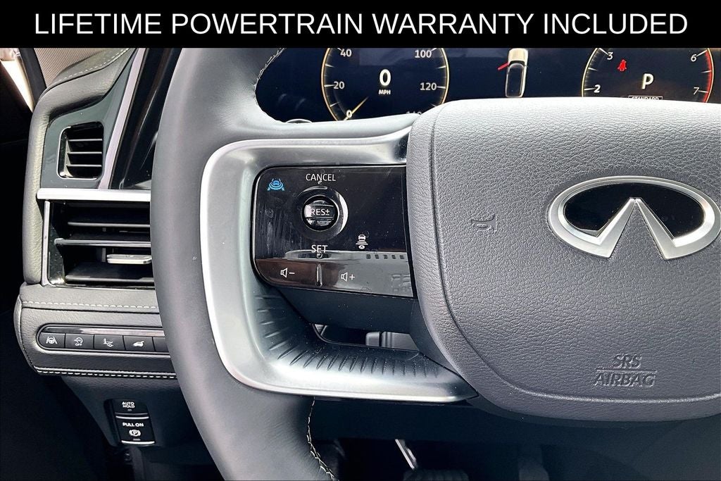 2025 INFINITI QX80 LUXE