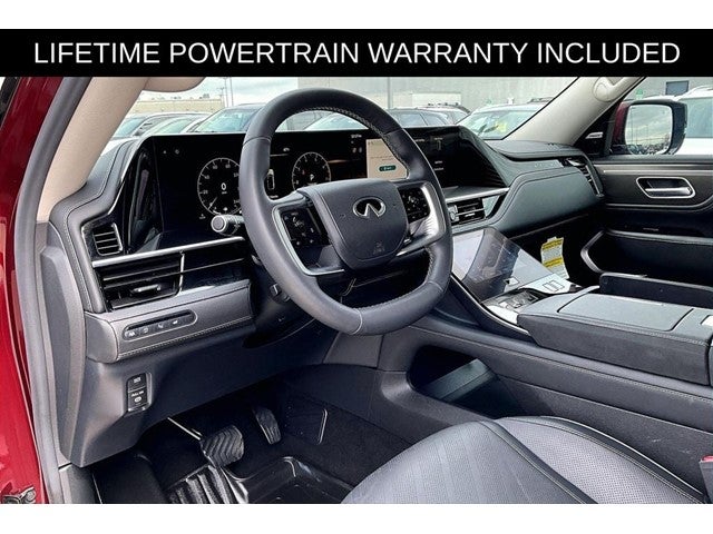 2025 INFINITI QX80 LUXE