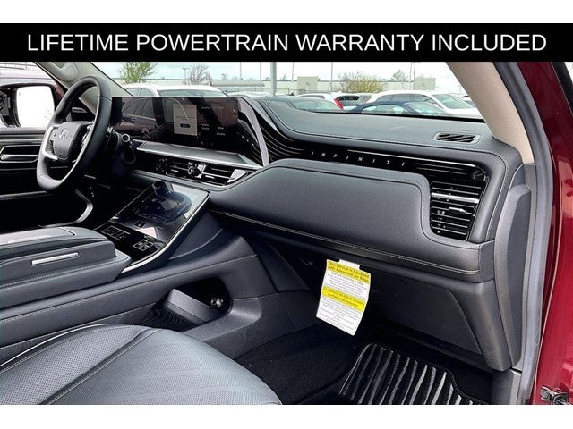 2025 INFINITI QX80 LUXE