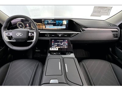 2027 INFINITI QX80 LUXE