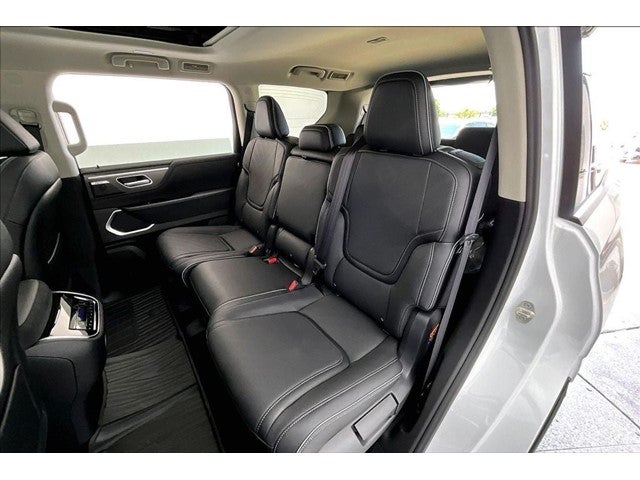 2027 INFINITI QX80 LUXE