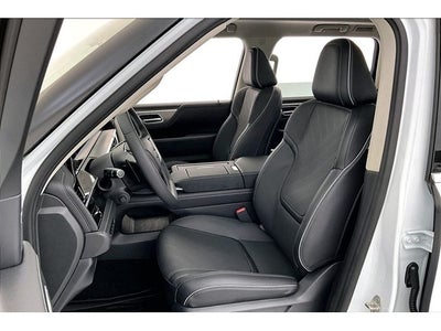 2027 INFINITI QX80 LUXE