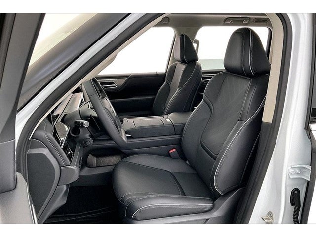 2027 INFINITI QX80 LUXE