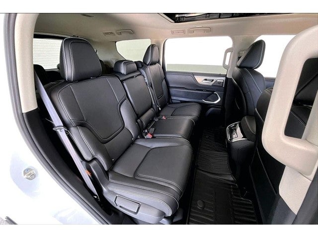 2027 INFINITI QX80 LUXE