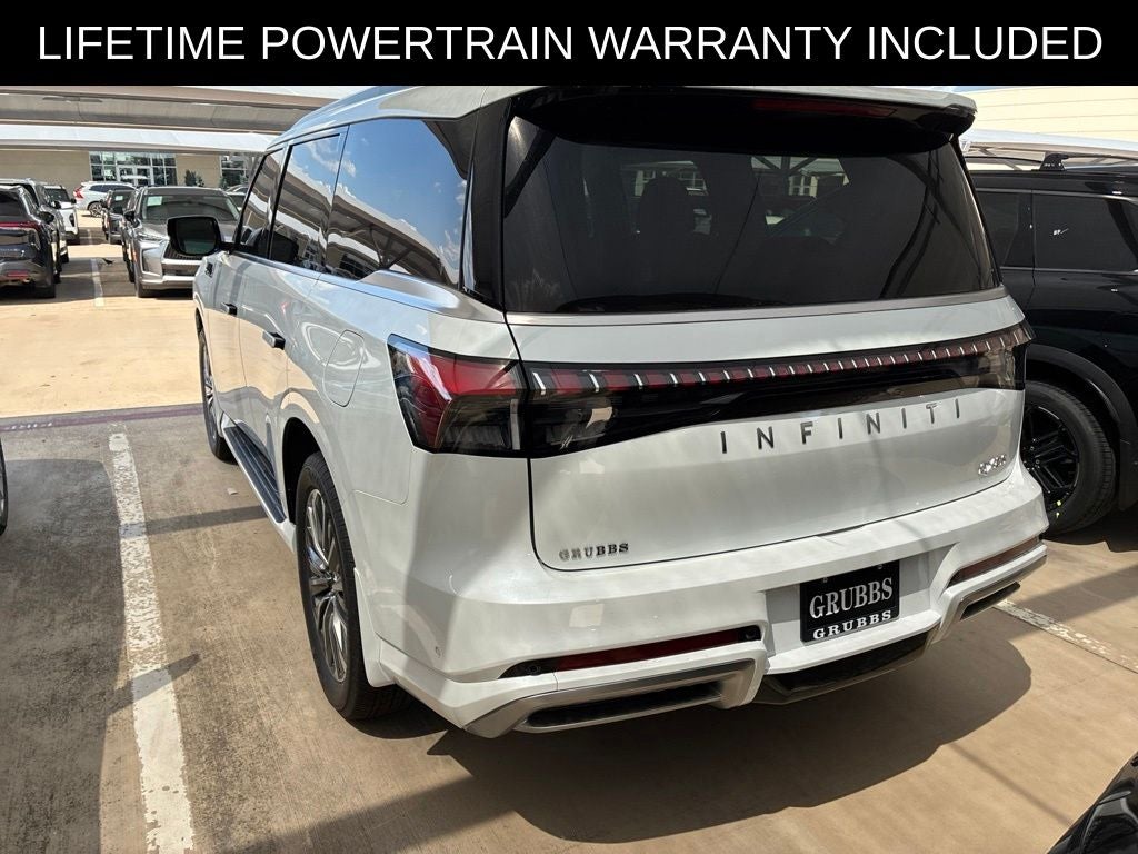 2027 INFINITI QX80 LUXE