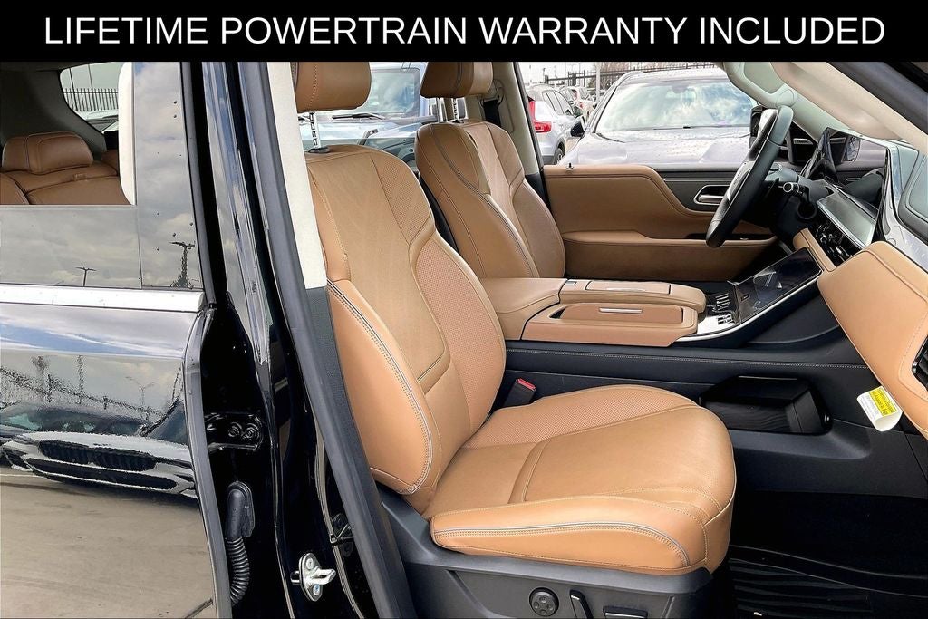 2025 INFINITI QX80 LUXE