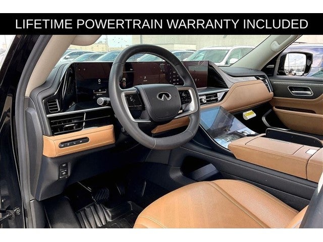 2025 INFINITI QX80 LUXE