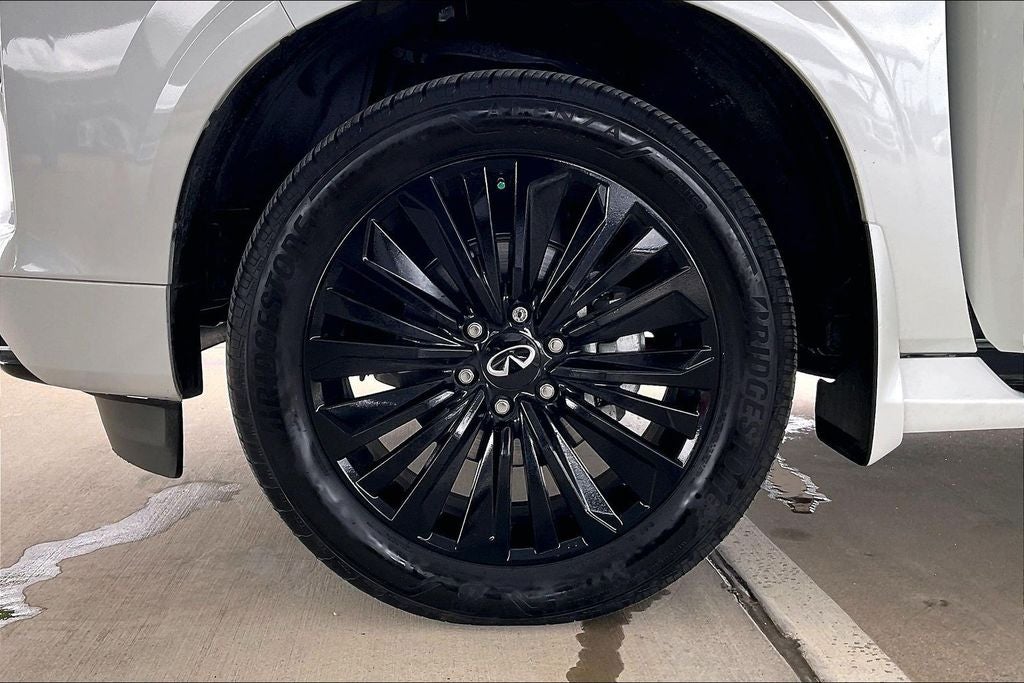 2025 INFINITI QX80 SENSORY