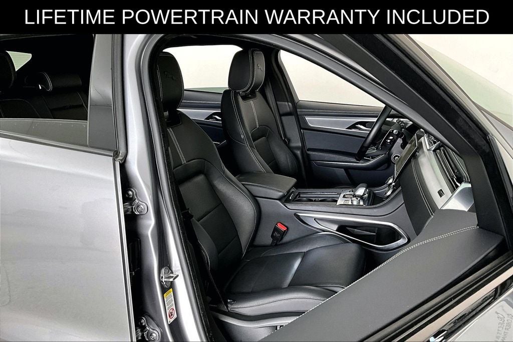 2024 Jaguar F-PACE P250 R-Dynamic S