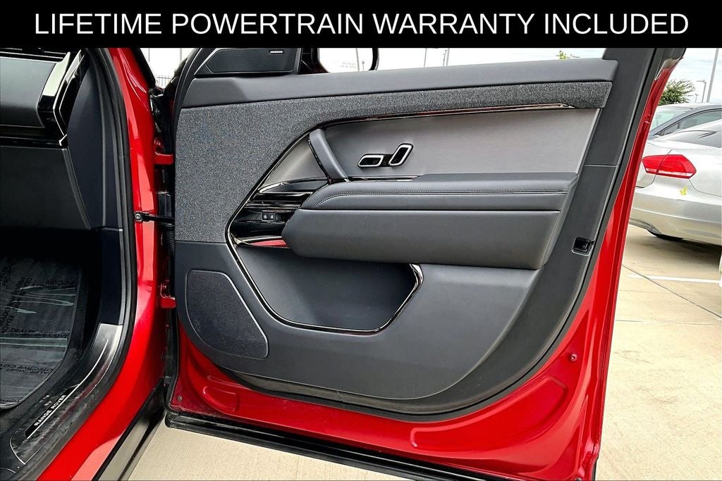 2025 Land Rover Range Rover Sport SE