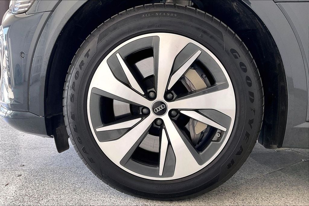 2024 Audi Q8 e-tron Premium Plus quattro