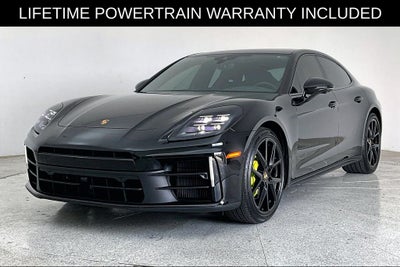 2025 Porsche Panamera 4