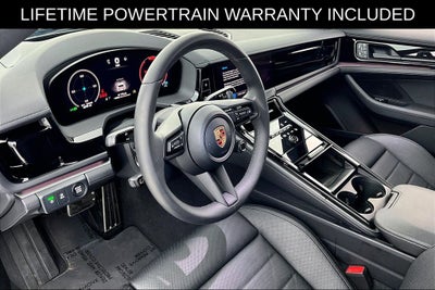 2025 Porsche Panamera 4