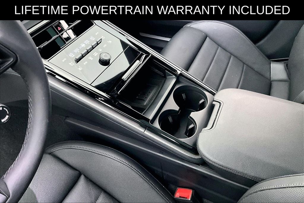 2025 Porsche Panamera 4