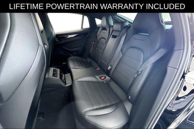 2025 Porsche Panamera 4