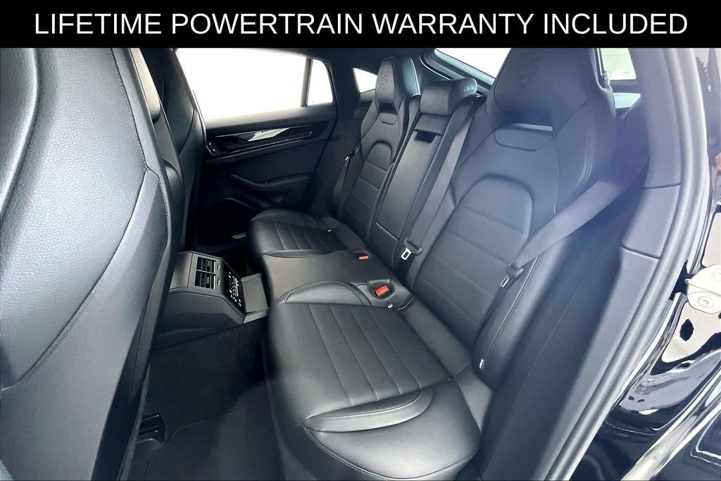 2025 Porsche Panamera 4