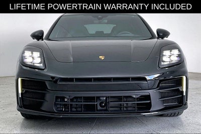 2025 Porsche Panamera 4