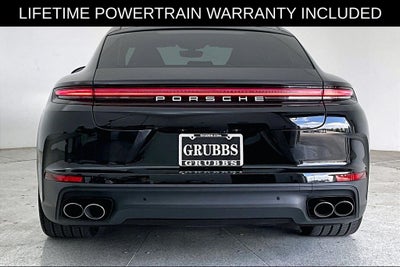 2025 Porsche Panamera 4