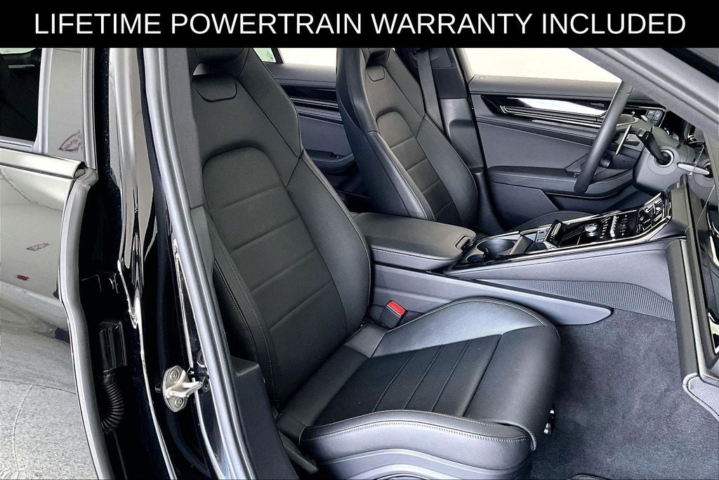 2025 Porsche Panamera 4