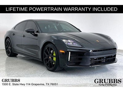 2025 Porsche Panamera 4